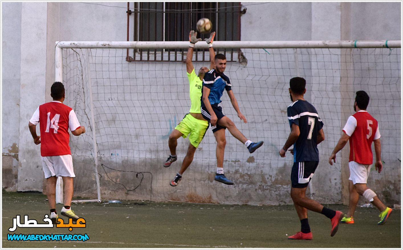  منظمة الشبيبة الفلسطينية ونادي القدس يختتمان دورة الشهيد أبو علي مصطفى الرياضية في مخيم البداوي