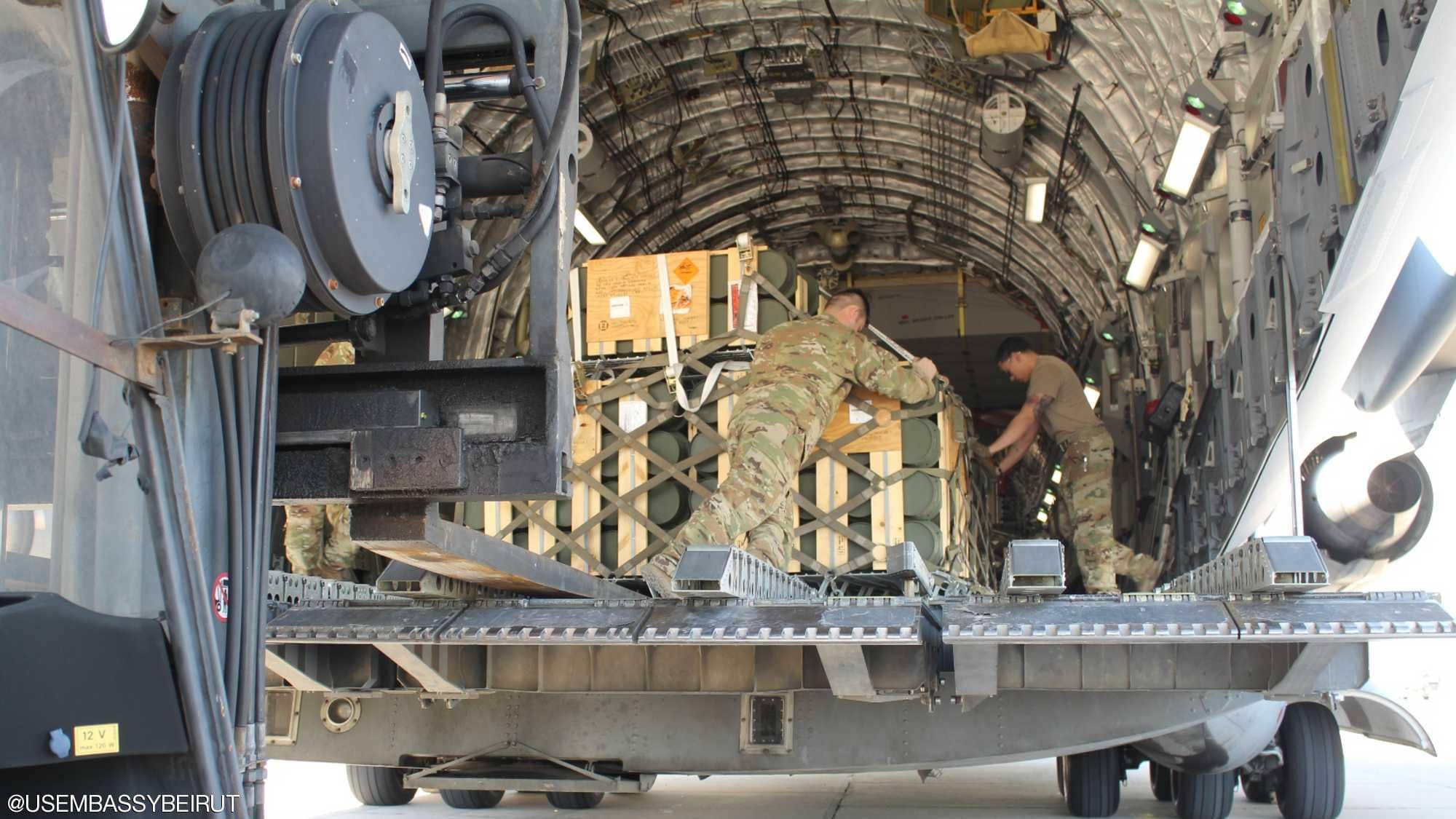 الصواريخ نقلت بطائرة عسكرية أميركية