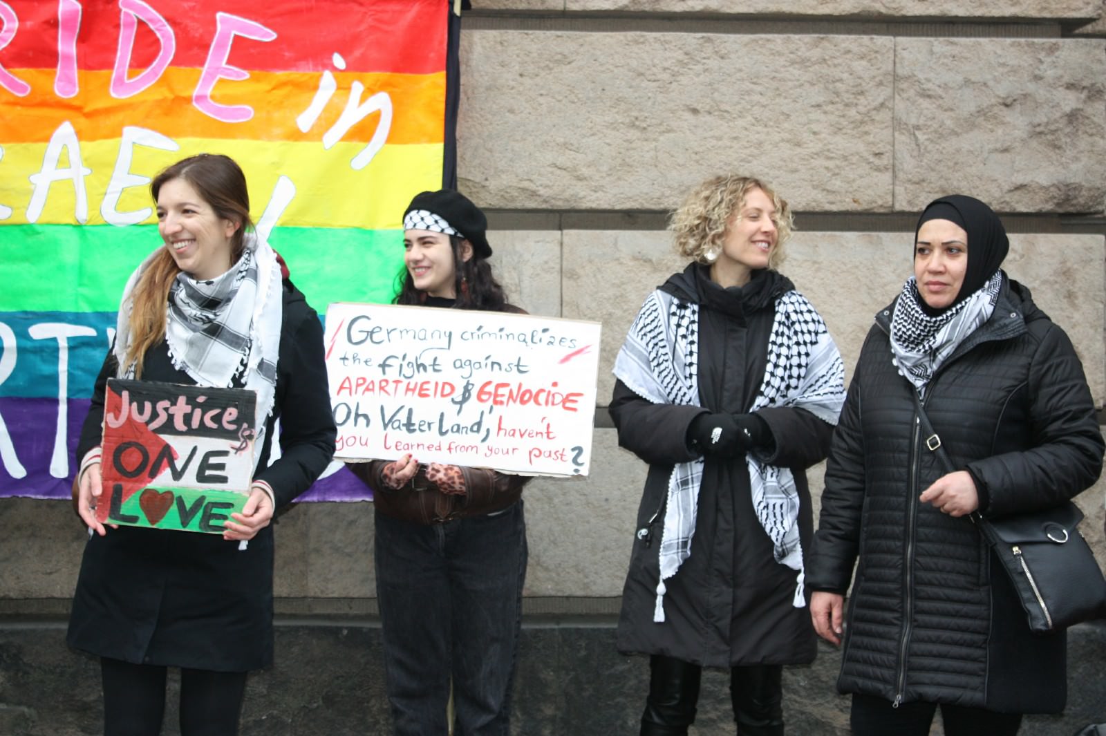 اعتصام تضامني احتجاجا على محاكمة الناشطين في حملة مقاطعة الاحتلال BDS في برلين