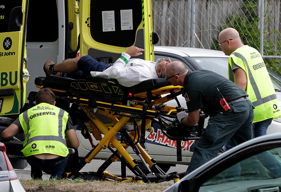بالفيديو والصور.. إرتفاع عدد قتلى إطلاق نار بمسجدين في نيوزيلاندا إلى 40 شخصا على الأقل