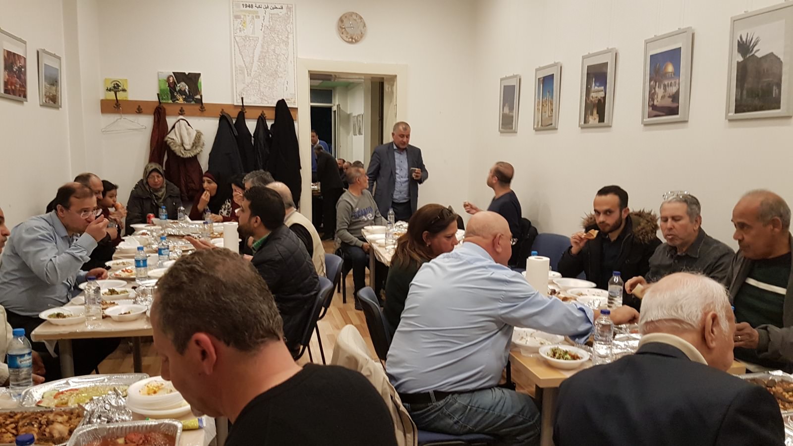 على هامش الإفطار الجماعي الّذي أقامه التجمع الفلسطيني في ألمانيا في مقرّه في برلين
