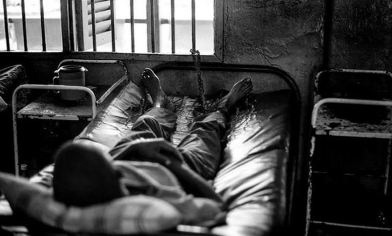 تواصل الانتهاكات الإنسانية والطبية بحق الأسرى في سجون الاحتلال