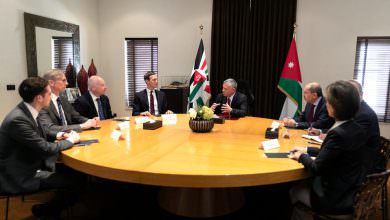 العاهل الأردني يؤكد لكوشنر على حل الدولتين كأساس للسلام