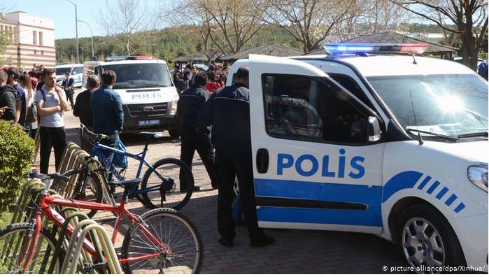 اعتقال زعماء أكبر عصابة لتهريب البشر في تركيا