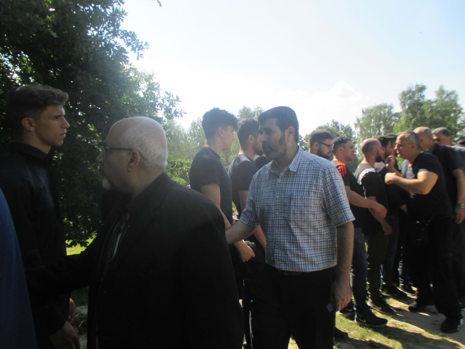 تشييع جنازة المرحومة سميرة فيومي ام فادي سعد بمقبرة الشبنداو في برلين