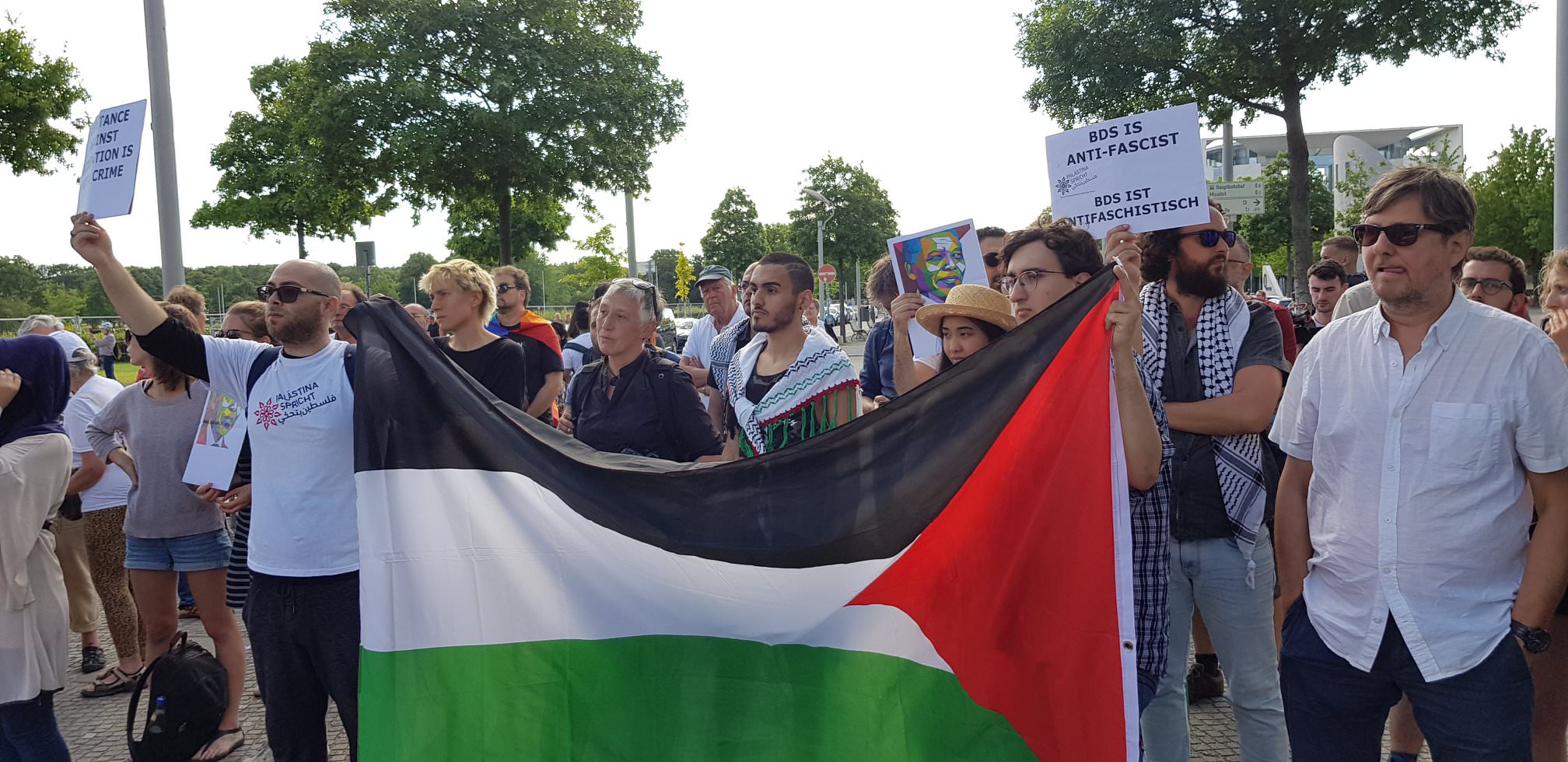 تحالف من أجل الحقوق العربية الفلسطينية وضد الإحتلال والعنصرية
