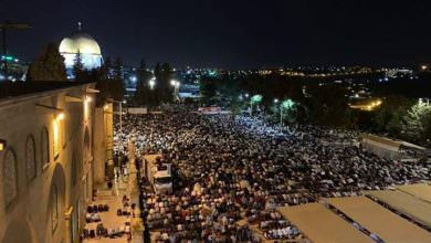 نصف مليون مصل بالمسجد الأقصى لإحياء ليلة القدر