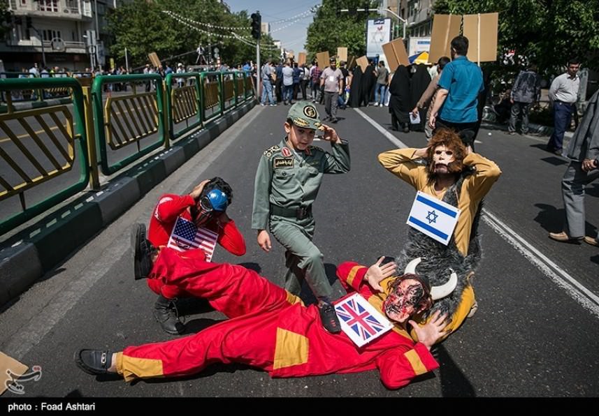 الايرانيون في مسيرة مليونية بيوم القدس العالمي