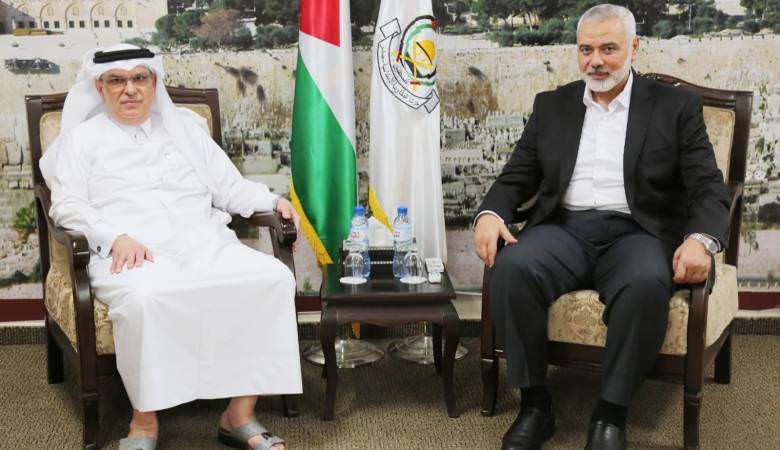 هنية يلتقي السفير القطري في غزة