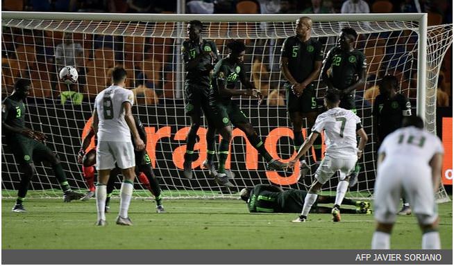 شاهد.. الجزائر تهزم نيجيريا بهدف قاتل وتبلغ نهائي كأس إفريقيا
