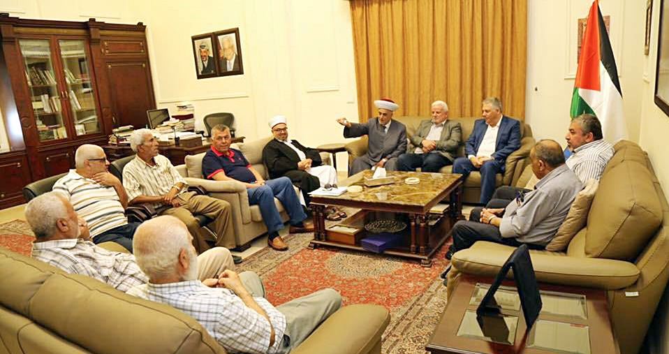 دبور يستقبل وفداً من اللجنة الشعبية ولجنة رعاية المساجد في مخيم البداوي