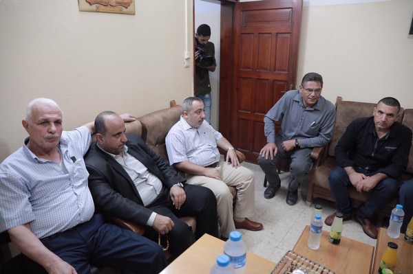 الشعبية تستقبل في مكتبها الأخ أبو العبد هنية رئيس المكتب السياسي لحماس