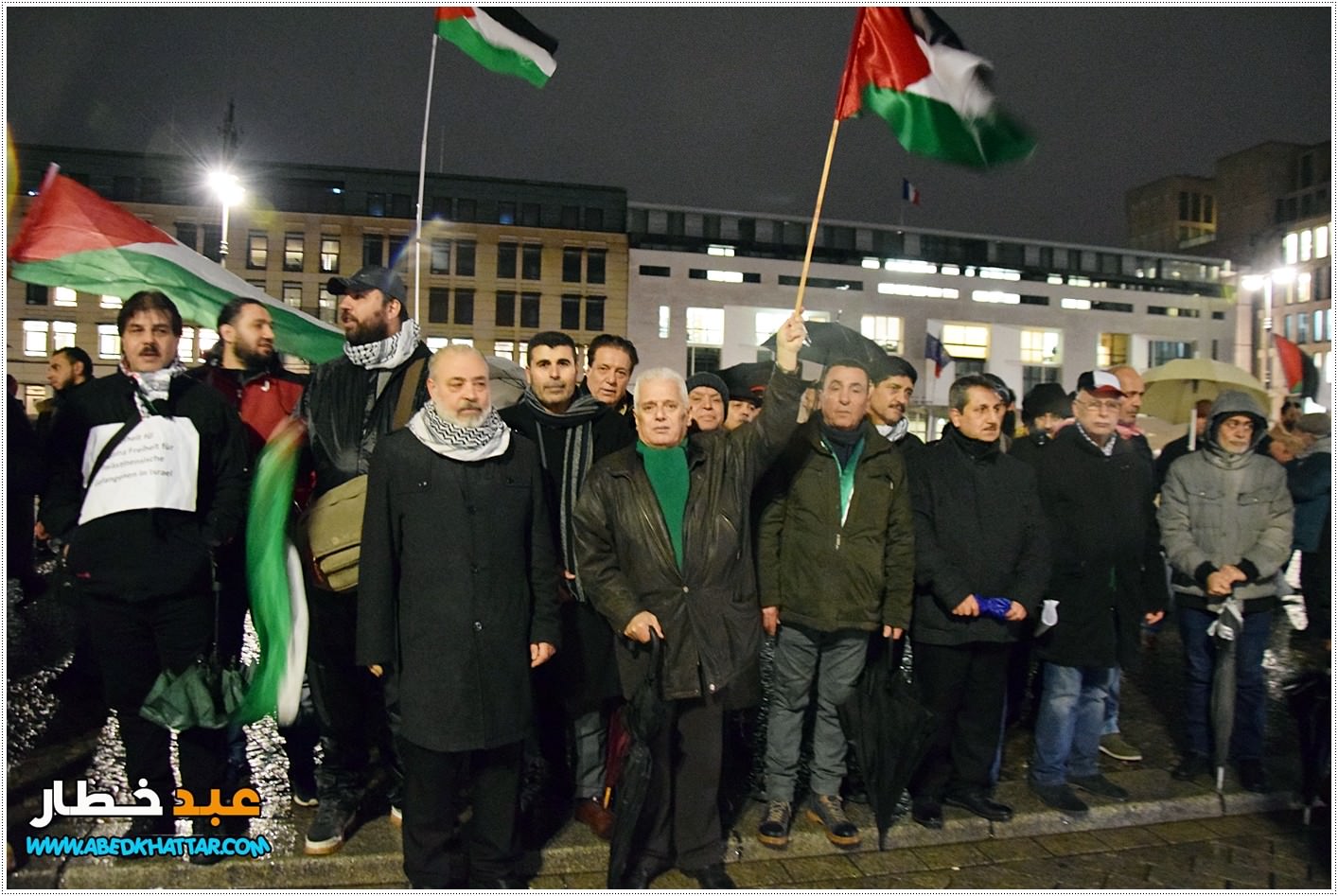 وقفة احتجاجية في العاصمة الالمانية برلين رفضا لقرار صفقة ترامب