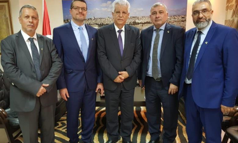 مؤتمر فلسطينيي أوروبا يبحث مع السفير الفلسطيني في المغرب أليات تطوير دور فلسطينيي الخارج وأولويات ترتيب البيت الفلسطيني