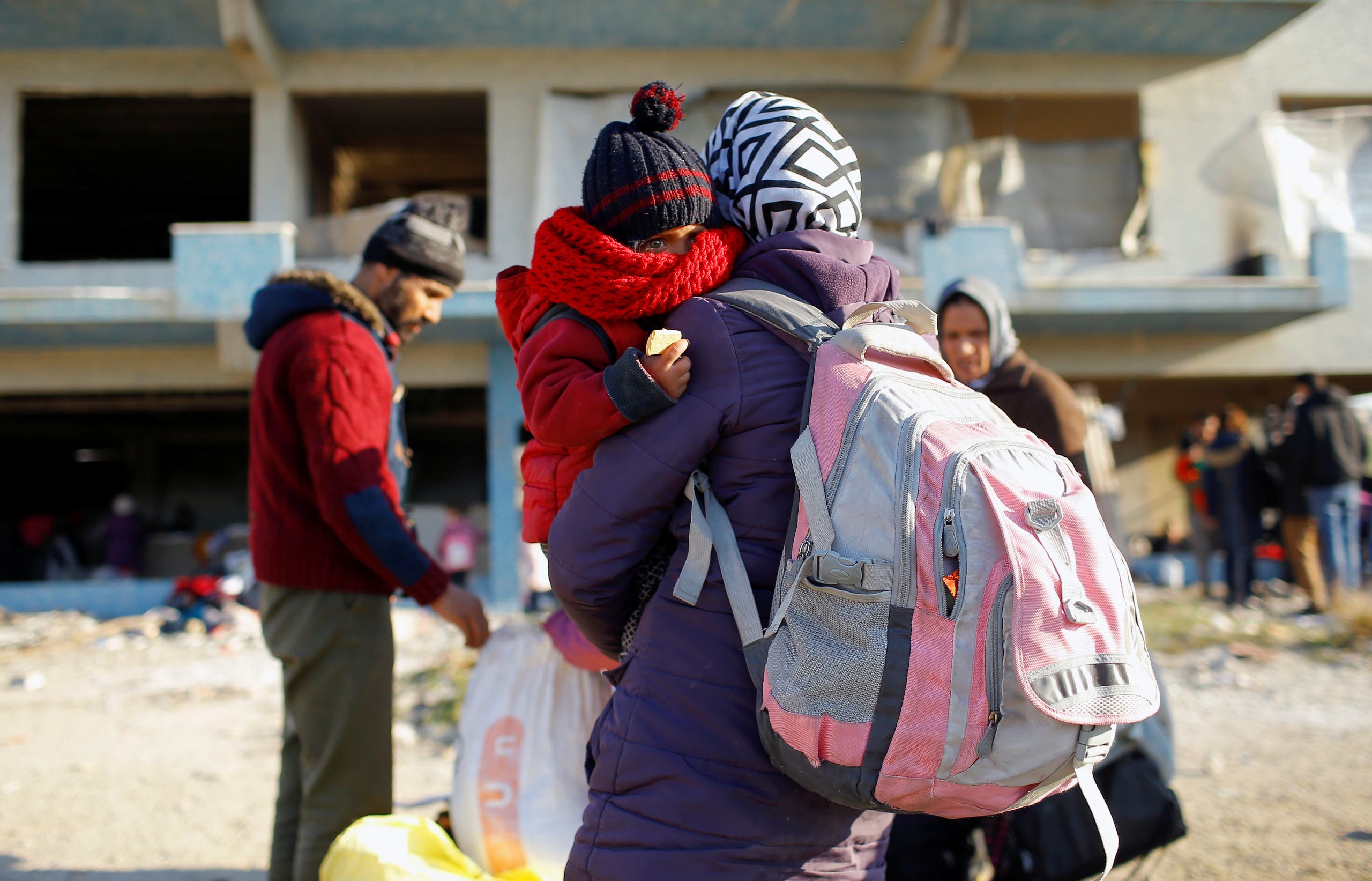 لاجئون سوريون على الحدود التركية اليونانية