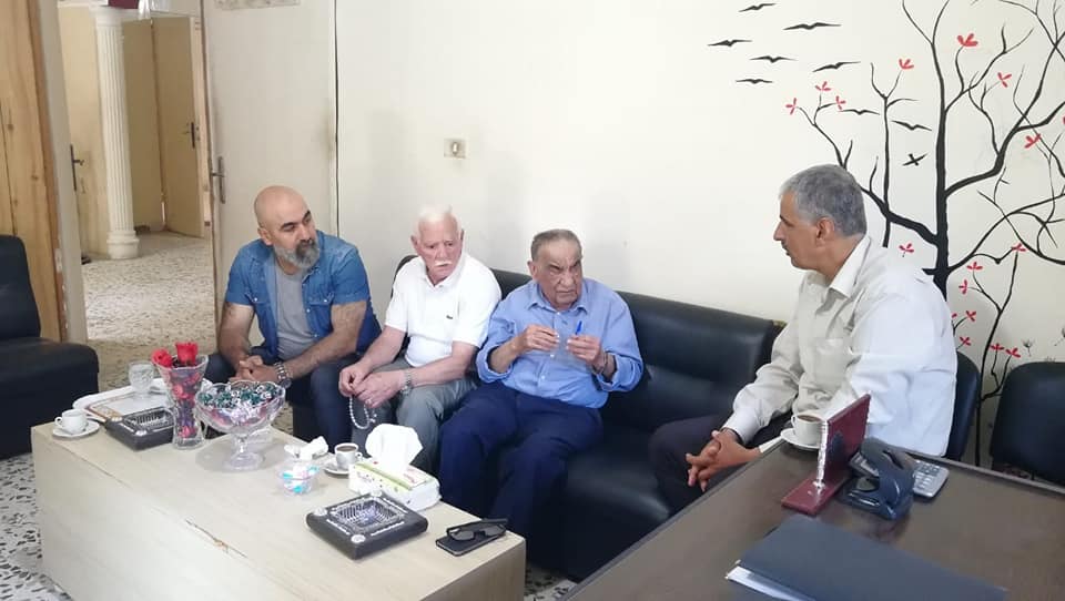 غنومي يلتقي المناضل أبو خالد علي أمين سر اللجنة الشعبية لمخيم البداوي