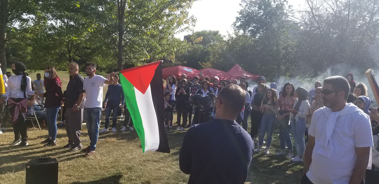 لقاء وطني موحد تحت لواء العلم الفلسطيني والكندي