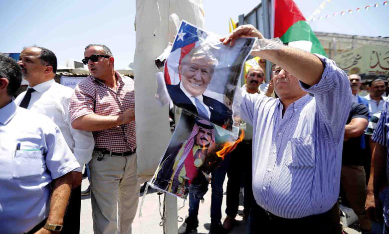 منظمة التحرير اعتبرتها طعنة غادرة.. البحرين تنضم للإمارات وتعلن تطبيع علاقاتها مع إسرائيل