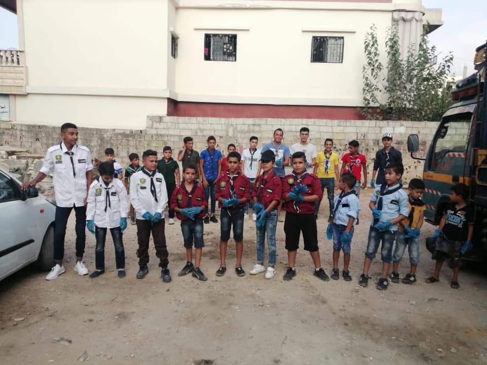 كشافة الوحدة في مخيم نهر البارد قامت بحملة تنظيف لشارع بيت المقدس