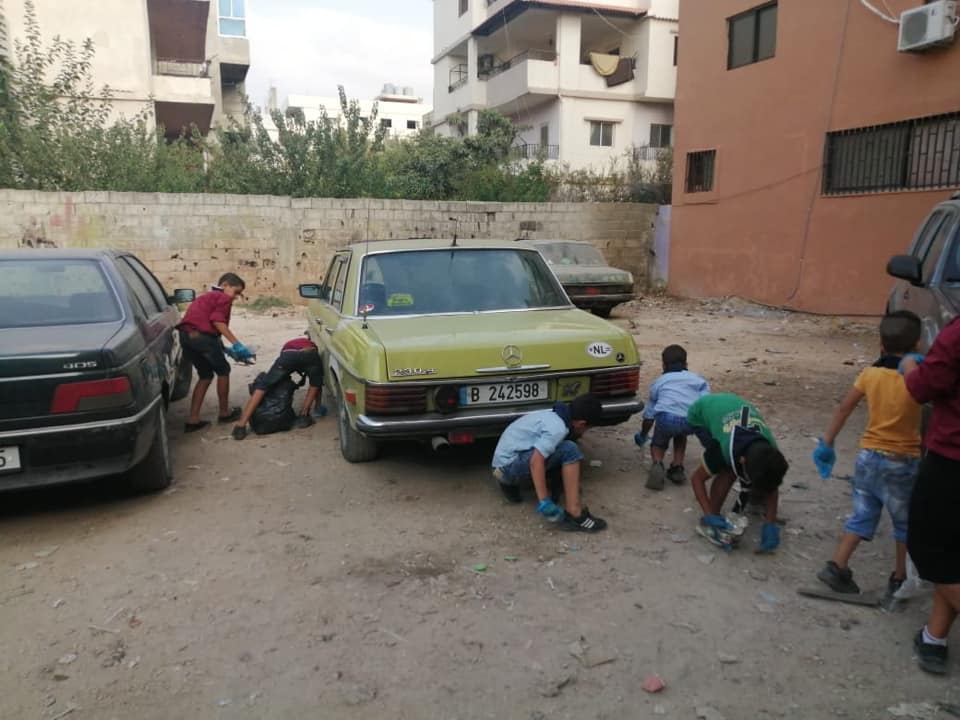 كشافة الوحدة في مخيم نهر البارد قامت بحملة تنظيف لشارع بيت المقدس