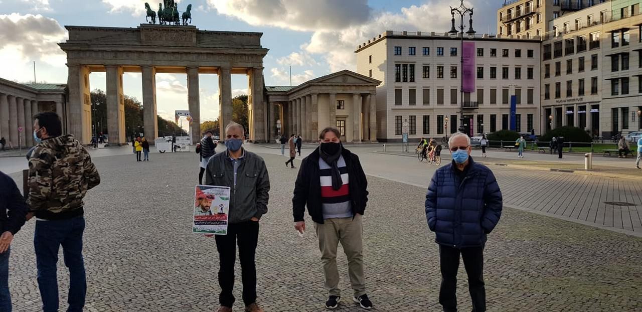 وقفة إحتجاج ضد سياسة الإعتقال الإداري وتضامناً مع الأسير البطل ماهر الأخرس المضرب عن الطعام