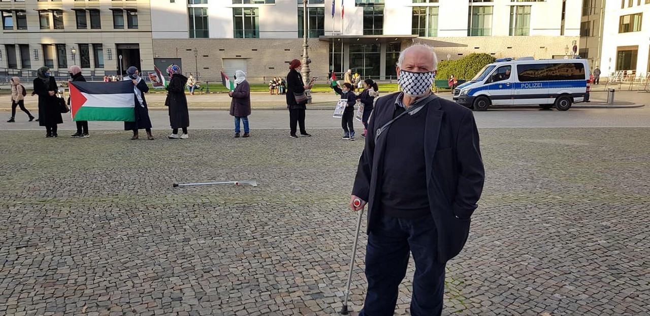 وقفة إحتجاج ضد سياسة الإعتقال الإداري وتضامناً مع الأسير البطل ماهر الأخرس المضرب عن الطعام