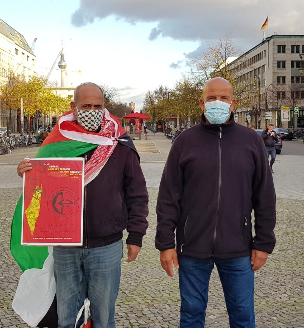 وقفة إحتجاج ضد سياسة الإعتقال الإداري وتضامناً مع الأسير البطل ماهر الأخرس المضرب عن الطعام