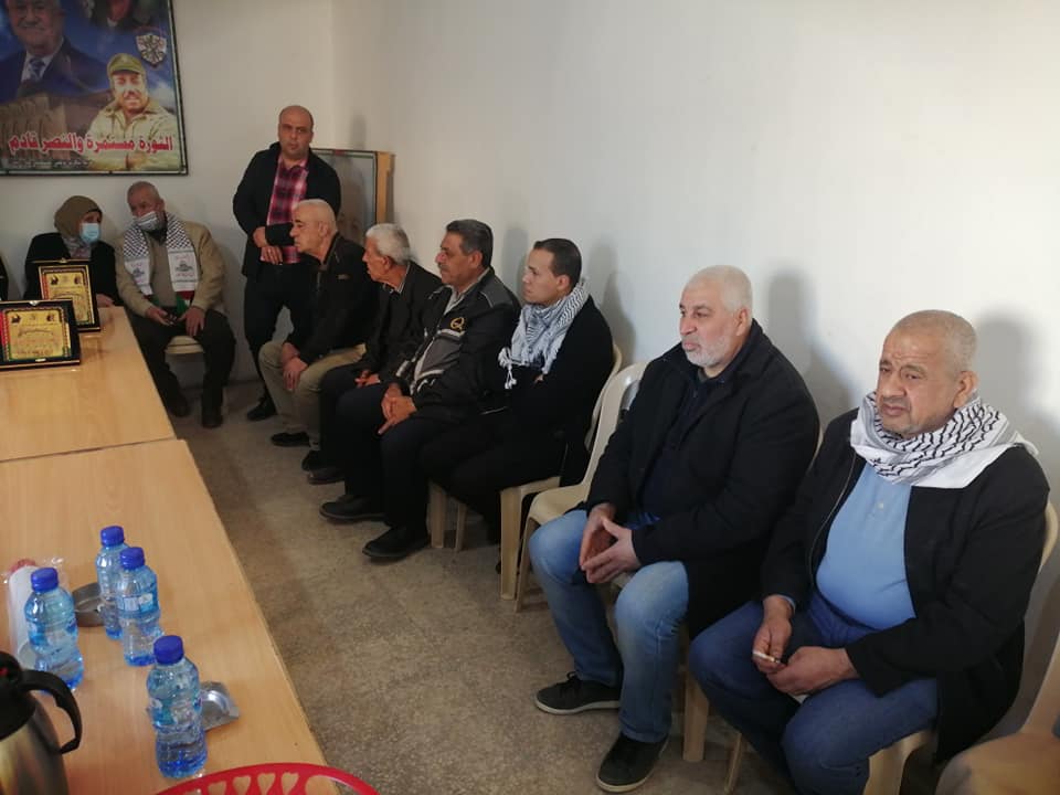 حركة فتح تكرم ثلة من المناضلين في مخيم البداوي
