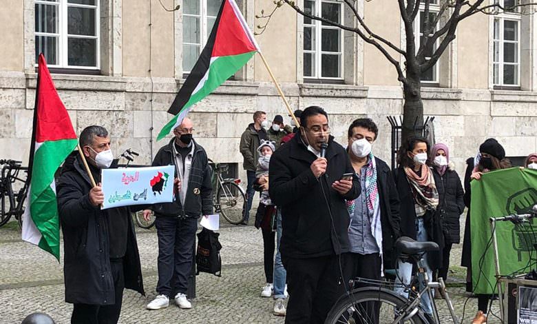 أسرانا مناراتنا .. ولهم تنحني القامات مظاهرة جماهيرية في برلين .. لإحياء يوم الأسير الفلسطيني
