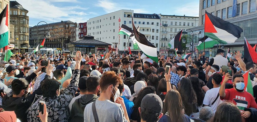 وقفة جماهيرية في برلين أسناداً لأهلنا في القدس المحتلة