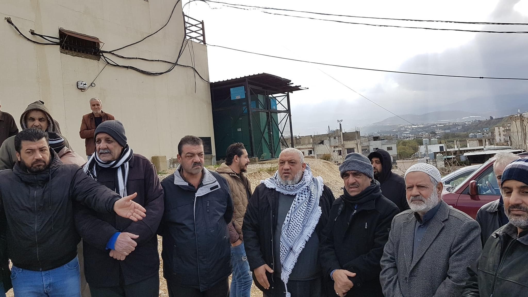 اعتصام للنازحين فلسطينيي - سوريا امام مكتب خدمات الانروا في مخيم نهر البارد