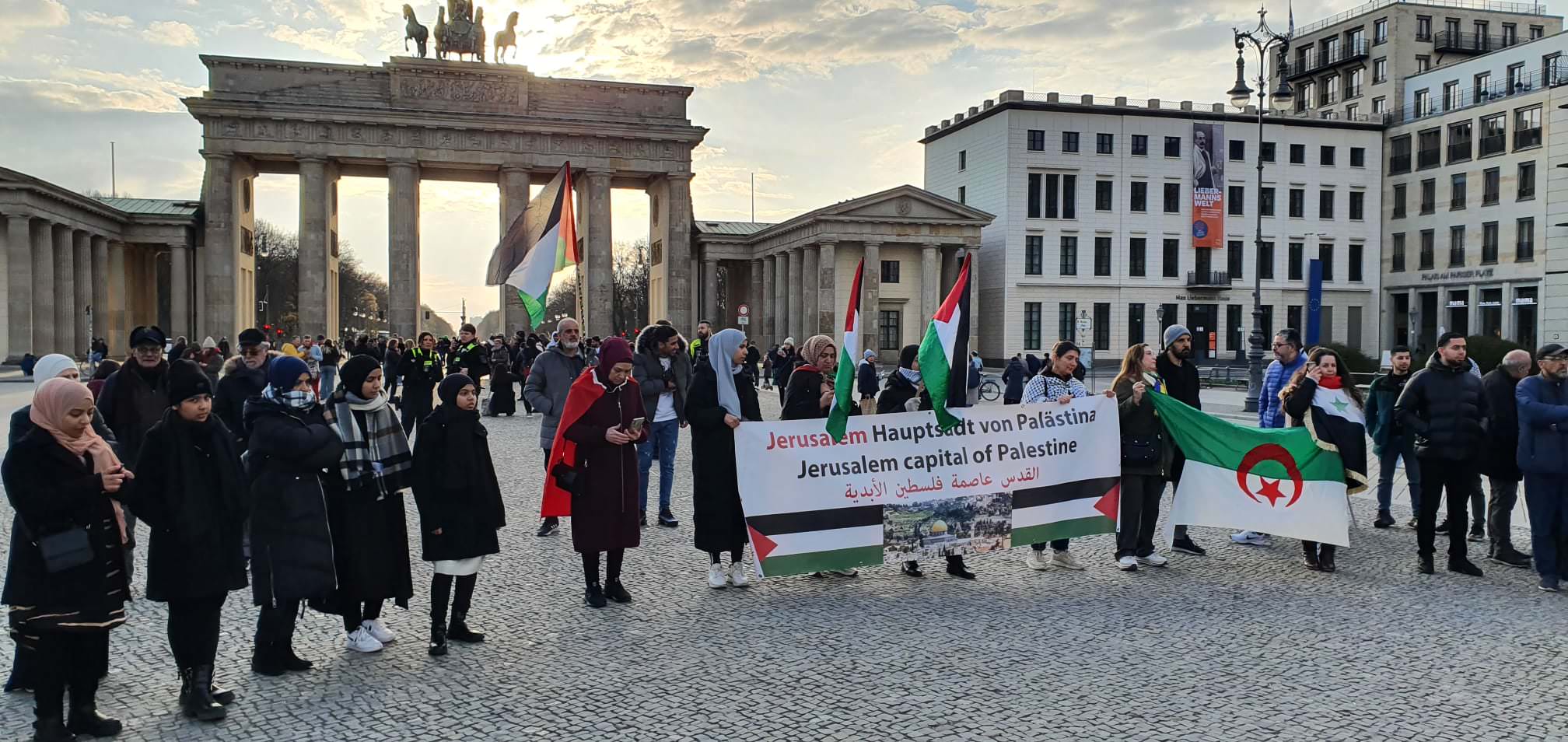 وقفة جماهيرية في برلين نصرة لأهلنا في القدس والمسجد الأقصى