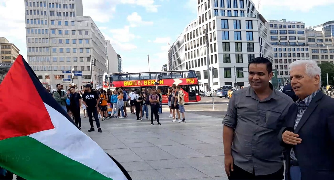 وقفة جماهيرية تضامنية مع أبناء شعبنا الفلسطيني في جنين