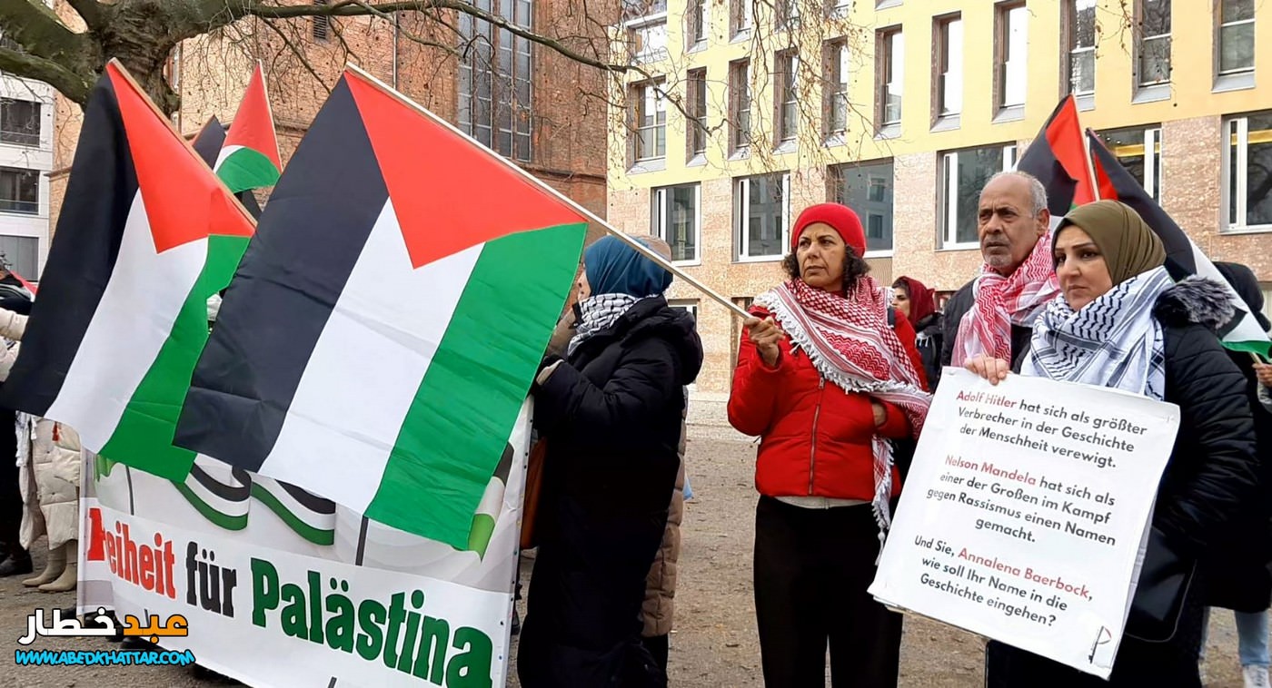 وقفة حاشدة امام وزارة الخارجية الالمانية في العاصمة الالمانية برلين نصرة لفلسطين