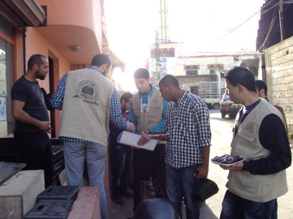 حواجز محبة لرابطة وكشافة بيت المقدس في مخيمات صور  بذكرى المولد النبوي