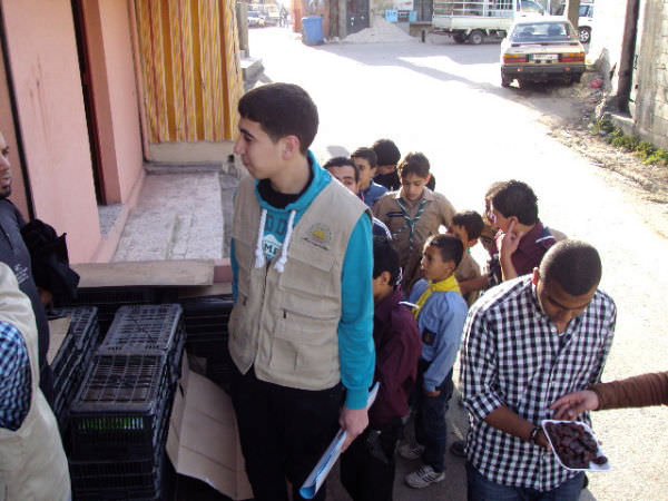 حواجز محبة لرابطة وكشافة بيت المقدس في مخيمات صور  بذكرى المولد النبوي