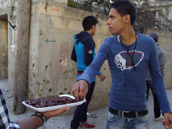 حواجز محبة لرابطة وكشافة بيت المقدس في مخيمات صور  بذكرى المولد النبوي