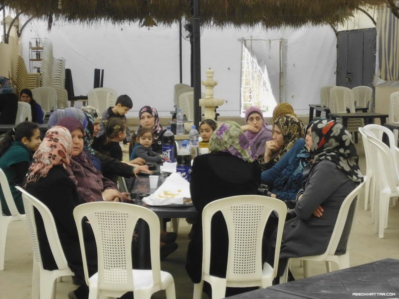 المرأه الفلسطينيه تحتفل بيوم المرأة بمخيم نهر البارد