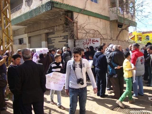 اعتصام للجنه النازحين من سوريا في نهر البارد