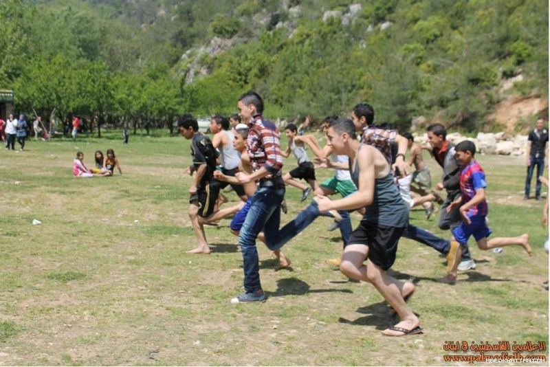 مركز بيت أطفال الصمود في مخيم البداوي ينظم رحلة إلى نهر موسى