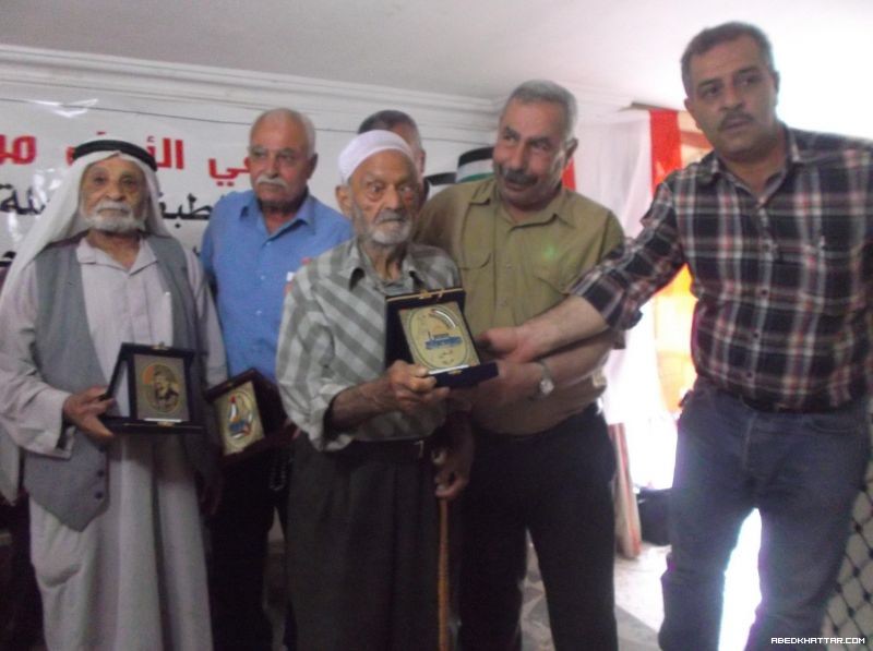 المكتب العمالي لحركة فتح يقيم مهرجاناً بمناسبة يوم العمال في مخيم البارد