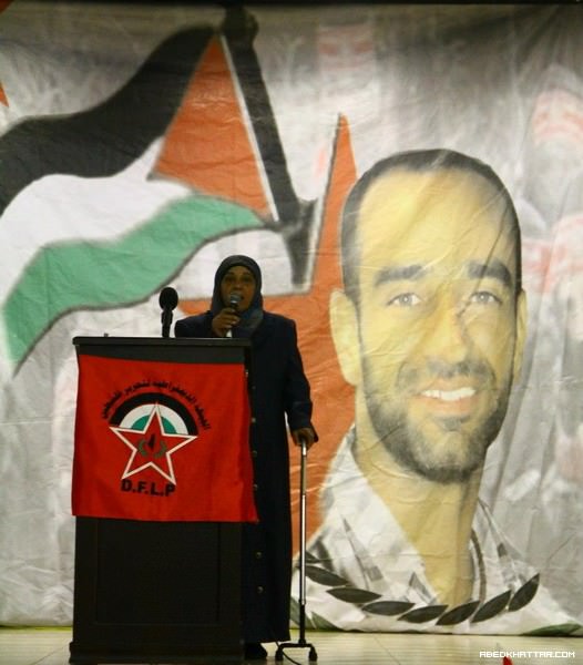 مهرجان جماهيري في رام الله احتفالا بانتصار الأسير سامر العيساوي