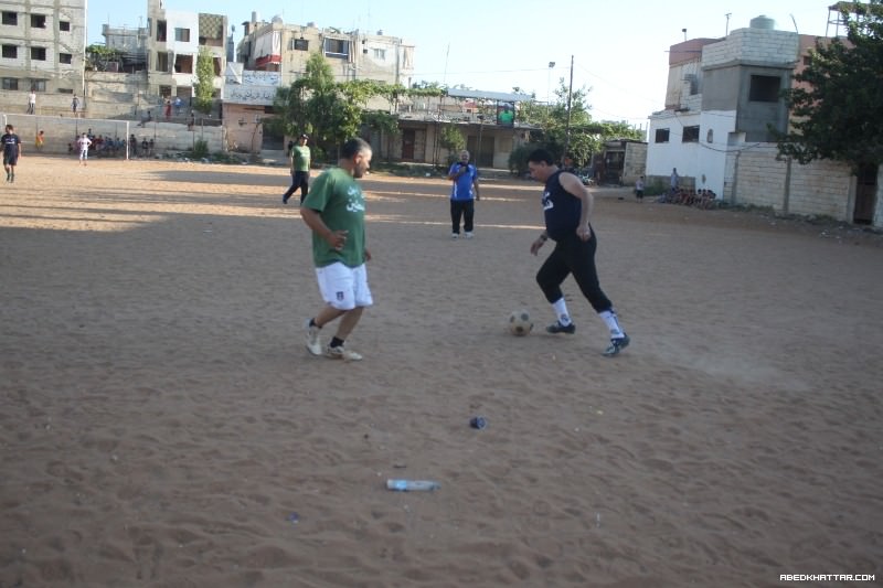 من اجل فلسطين مباراة في كرة القدم بين قيادات الفلسطينية في عين الحلوة‎