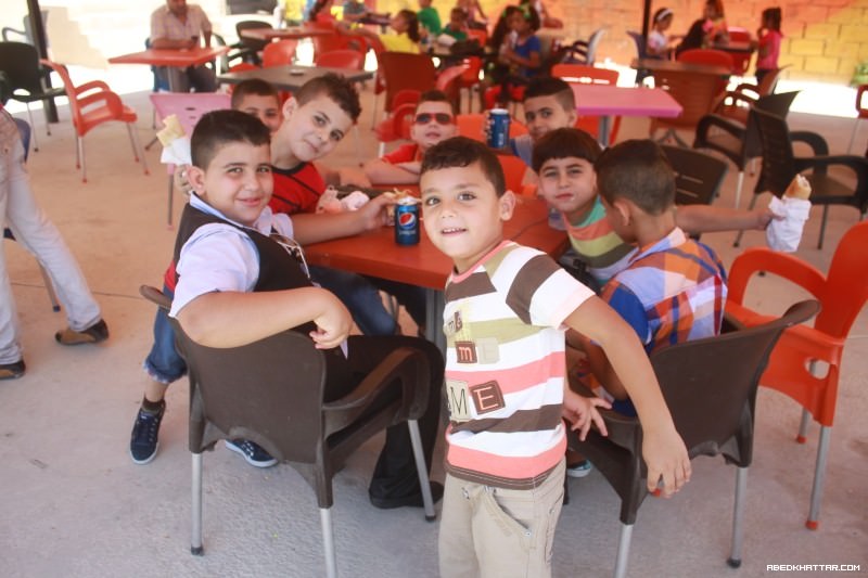 لقطات مصورة من اجواء اول الايام العيد الفطر السعيد في مجمع منصور عزام‎