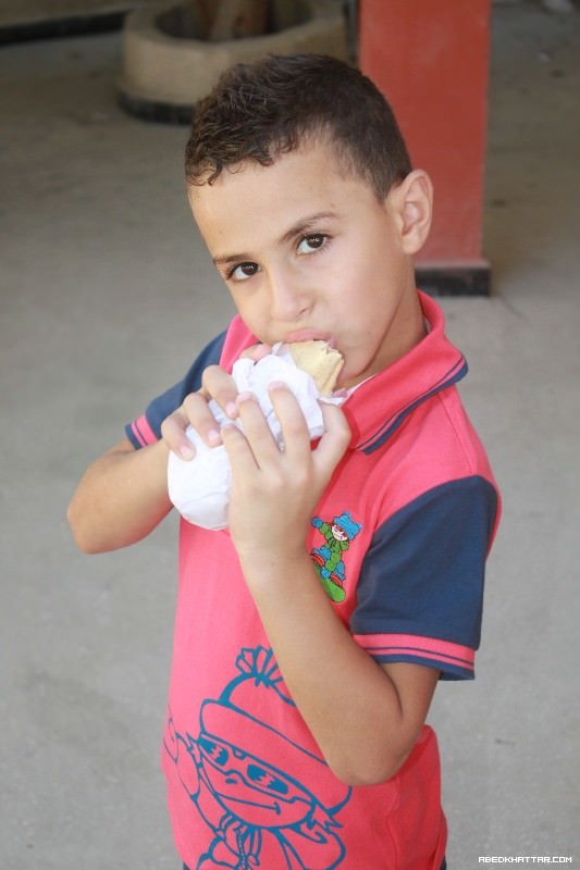 لقطات مصورة من اجواء اول الايام العيد الفطر السعيد في مجمع منصور عزام‎