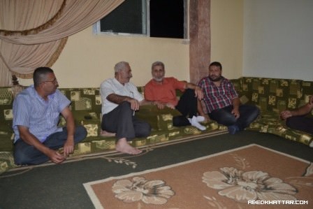 وفد من حركة الجهاد الإسلامي يلتقي شخصيات فلسطينية في مخيم البص