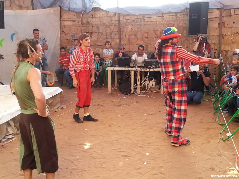 عروض سيرك و تهريج في مراكز مؤسسة الاطفال و الشبيبة الفلسطينة في مخيمي البداوي و نهر البارد