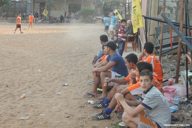 الانصار عين الحلوة يفوز على الاخوة 5-0 ليتاهل الى نهائي دورة الشهيد ابو عمار لكرة القدم‎