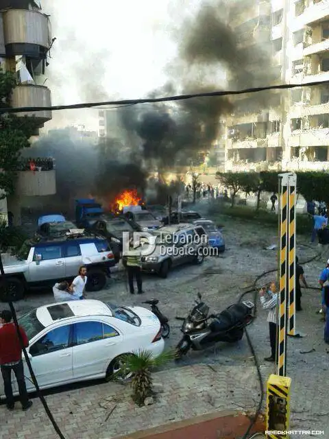 إنفجاران قرب السفارة الإيرانية في بيروت
