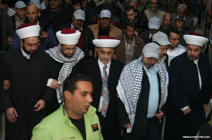 حركة فتح تضيء شعلة الانطلاقة 49 في مخيم البداوي